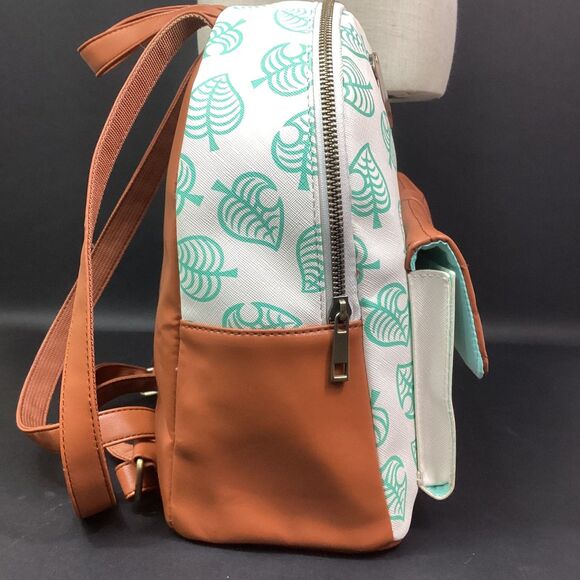 Bioworld Animal Crossing Tom Nook Mini Backpack White/Brown/Green Leaf All-Over - Picture 5 of 13